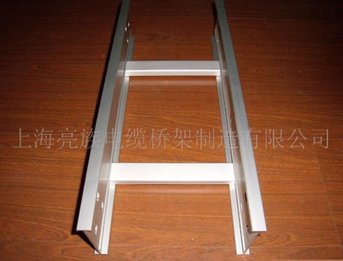 电缆桥架承载能力受什么影响？
