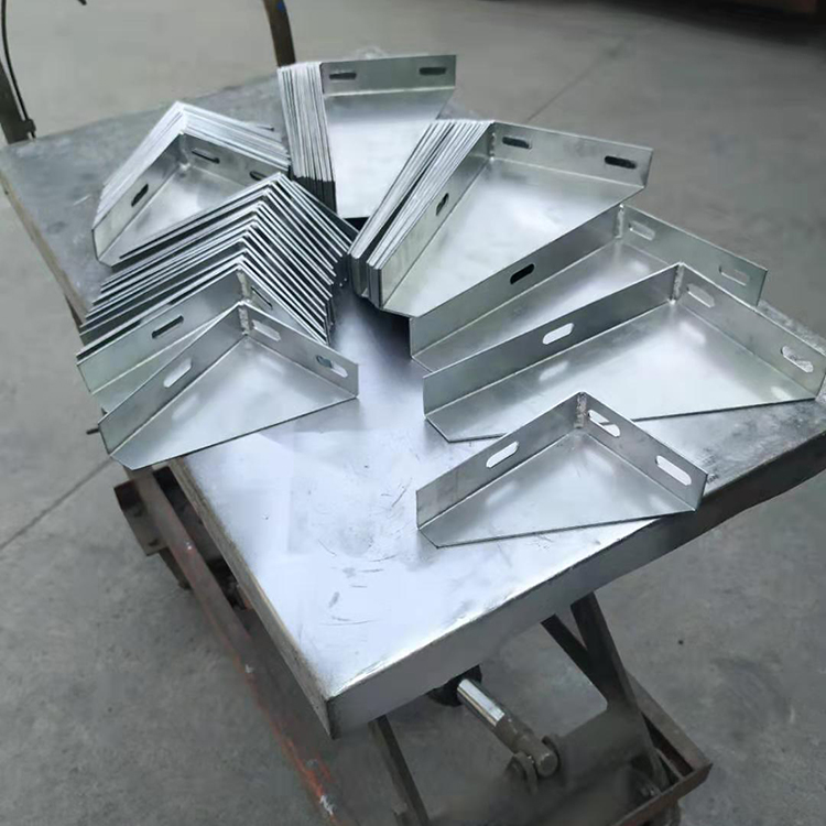 桥架托臂定位需要明确